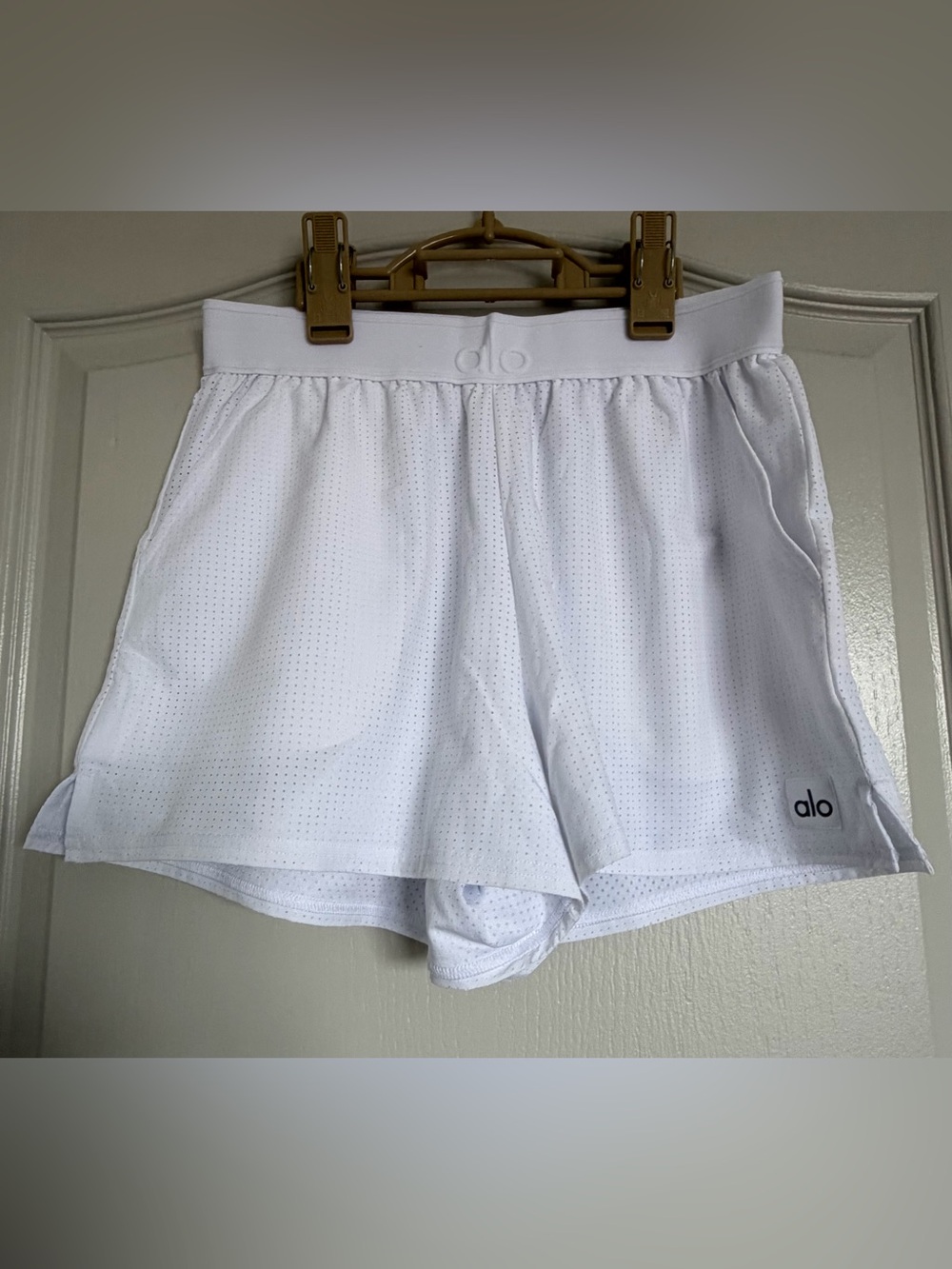 Mesh Mirage Short - White